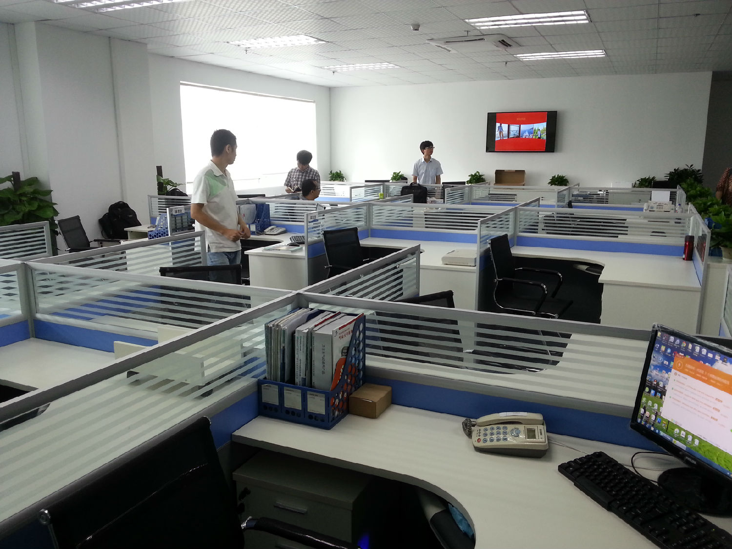 寬敞明亮的新辦公室 寬敞明亮的新辦公室