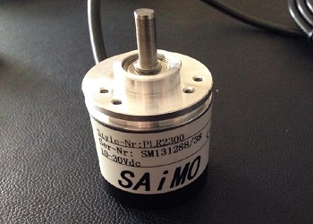 速度傳感器的加速工作原理，將加速度轉(zhuǎn)化成電壓輸出